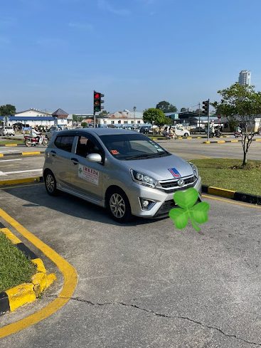 belajar memandu cikgu rina