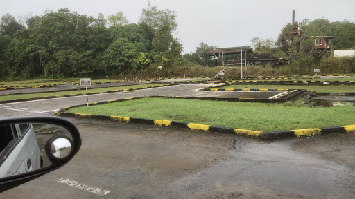 Institut Memandu Sa-vi Trans