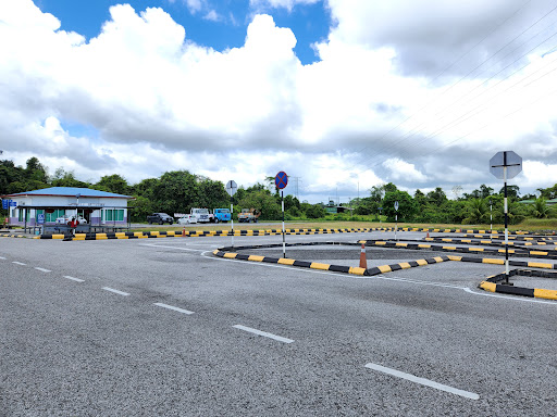 Akademi Memandu Suria Sibu Sdn Bhd