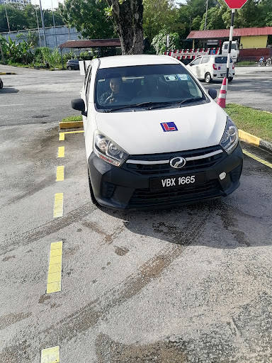 Sekolah Memandu Daniel (Driving School)