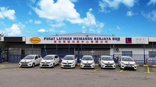 PL Memandu Berjaya Larkin
