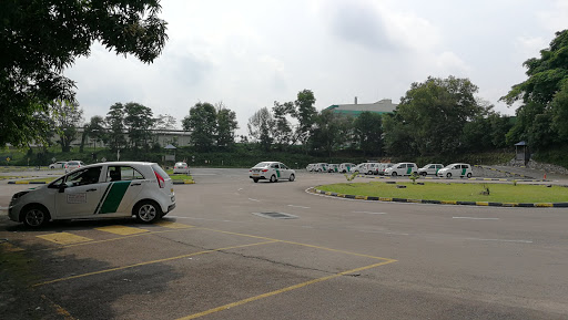 Akademi Memandu Ngah Sdn Bhd