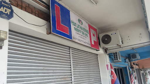 Pusat Latihan Memandu Insentif SDN. BHD.