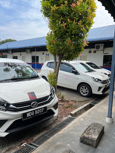 Lesen kereta melaka