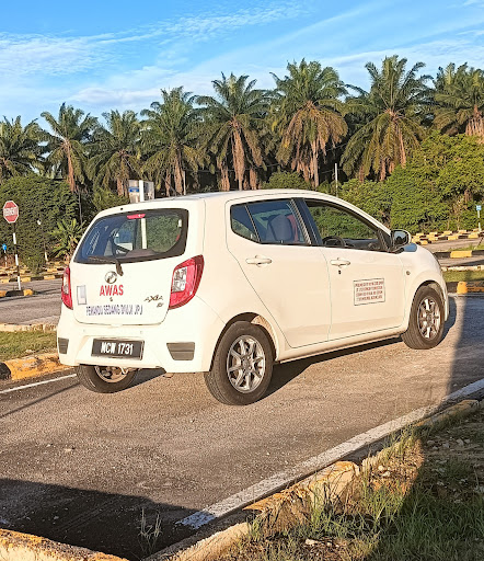 Cikgu Hairul & Hani Driving School Serkam