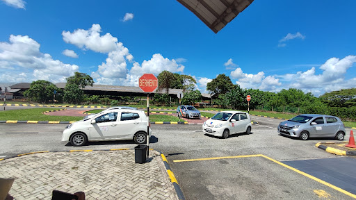 Aiman Lesen Memandu Kuantan AMK bt 6