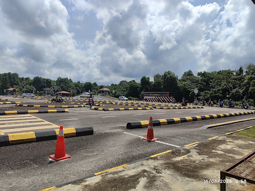 Pusat Latihan Memandu Cermat Pahang Timur Sdn. Bhd.