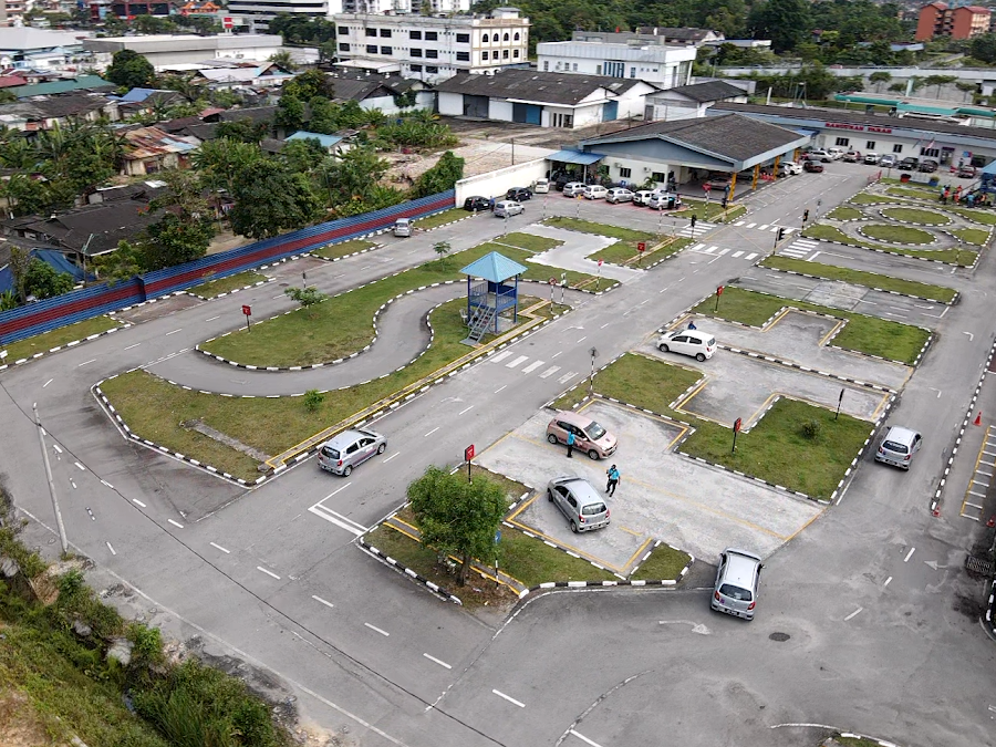 institut memandu riakar sdn bhd