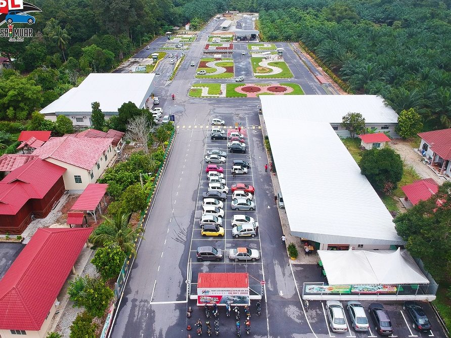 pusat latihan memandu sri muar sdn bhd